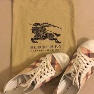 Burberry sneakers